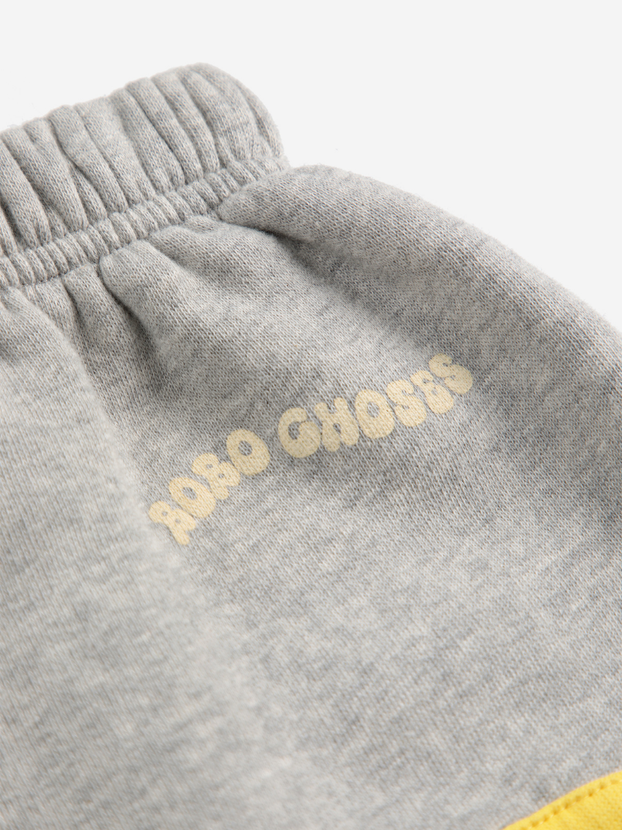 Knee patch jogging pants